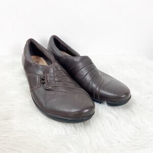 Clarks Collection 9.5 M Womens Brown Leather Ribbed Slip-on Comfort Shoes